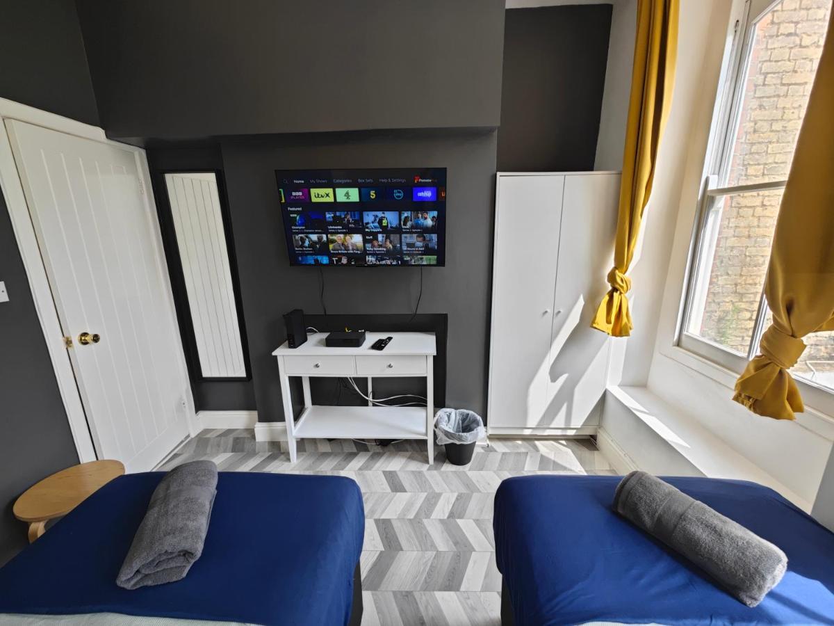 2 Bedroom 2 Bathroom Apartment In Old St - Shoreditch - Zone 1 Londres Extérieur photo
