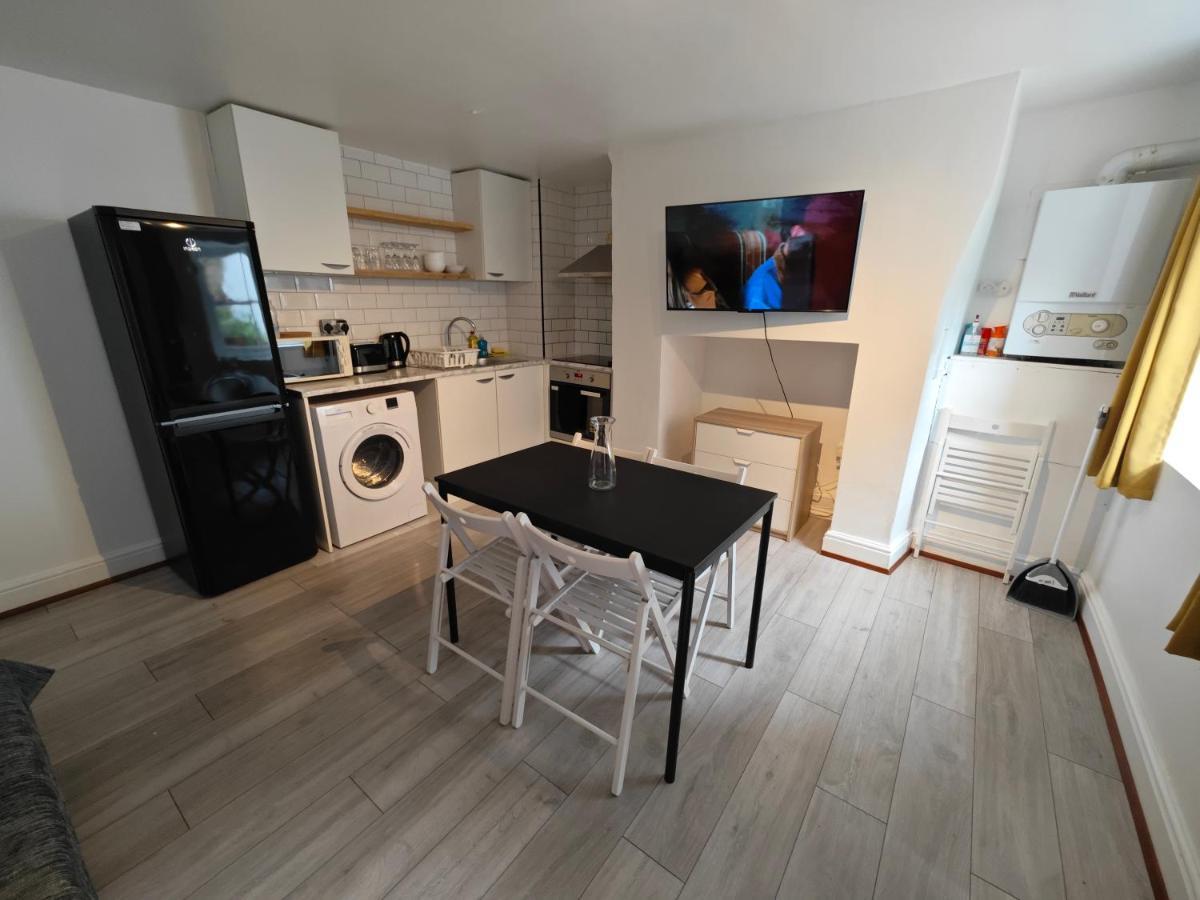 2 Bedroom 2 Bathroom Apartment In Old St - Shoreditch - Zone 1 Londres Extérieur photo