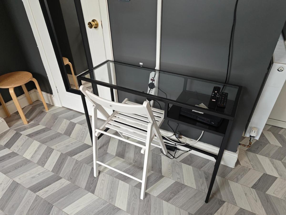 2 Bedroom 2 Bathroom Apartment In Old St - Shoreditch - Zone 1 Londres Extérieur photo